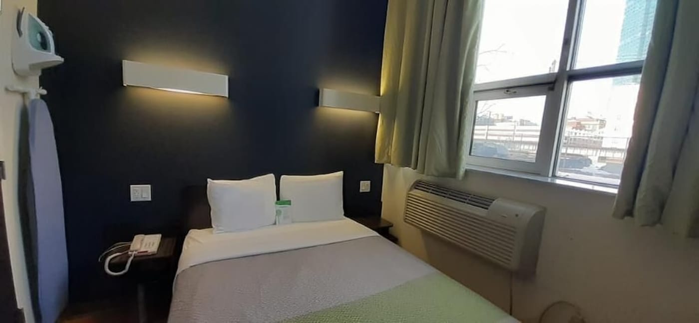expedia-3158572-9