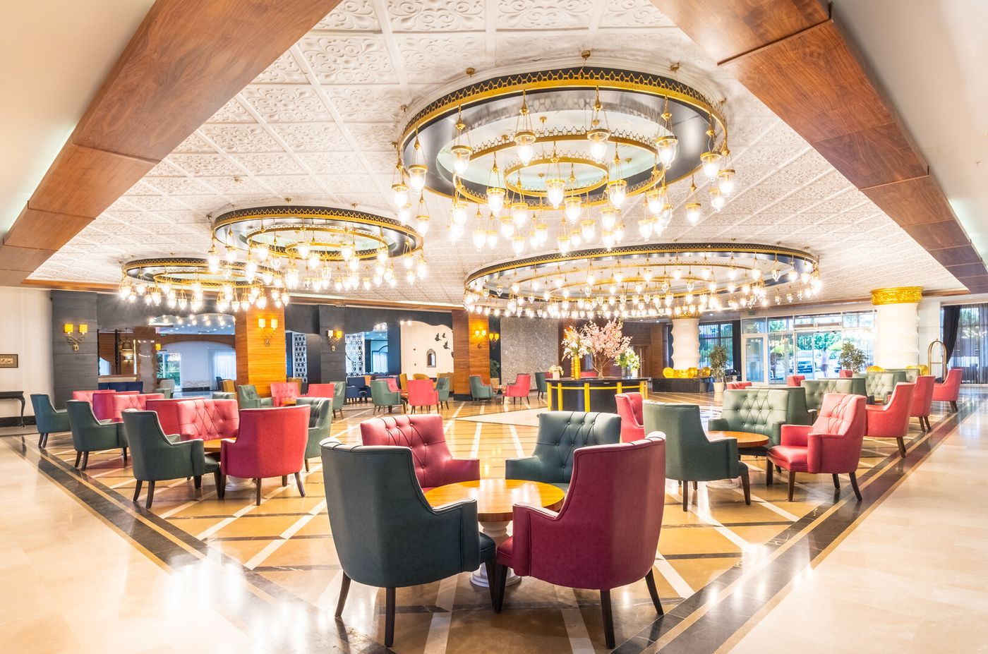 Lake & Riverside Hotel & Spa