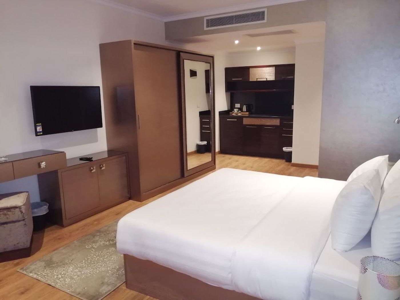 expedia-3162251-8