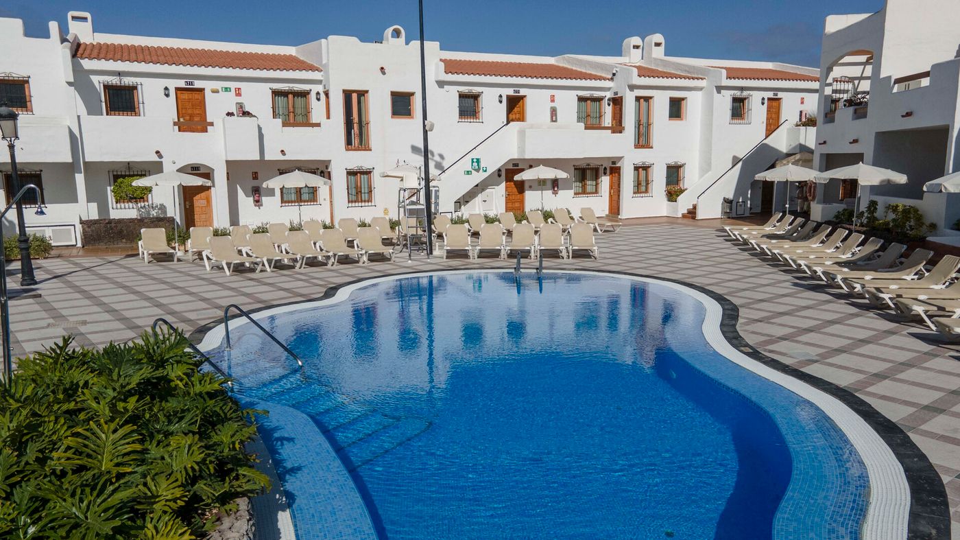 15.12.25 ONA Beverly Hills Suites