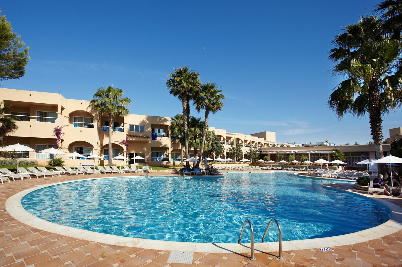 02.10.26 Grupotel Santa Eularia