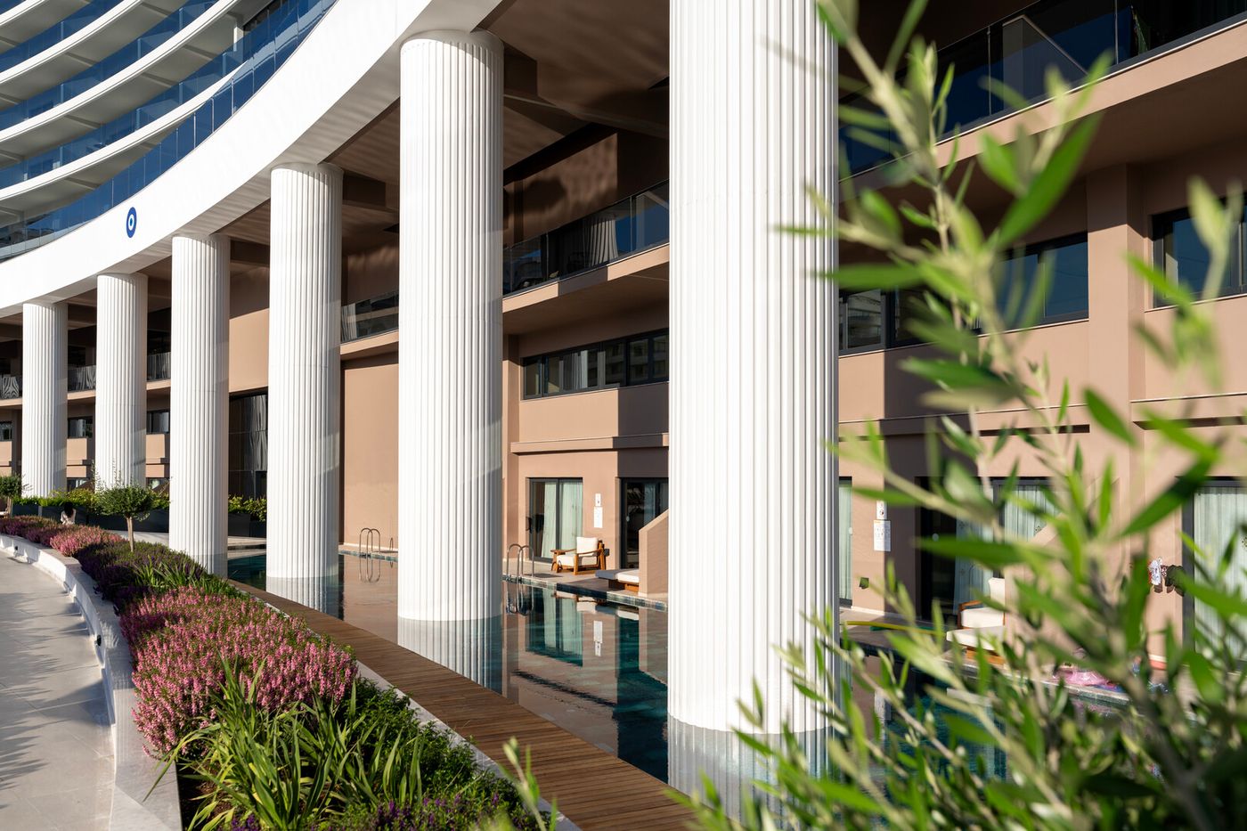 Miracle Resort Hotel