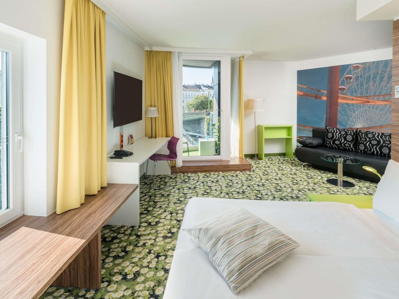 expedia-3163939-18