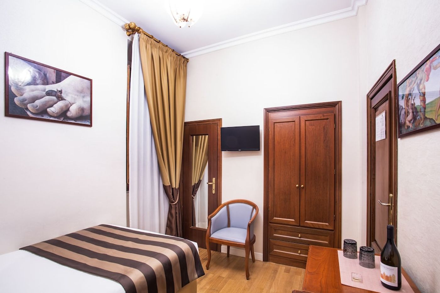 expedia-3165525-10