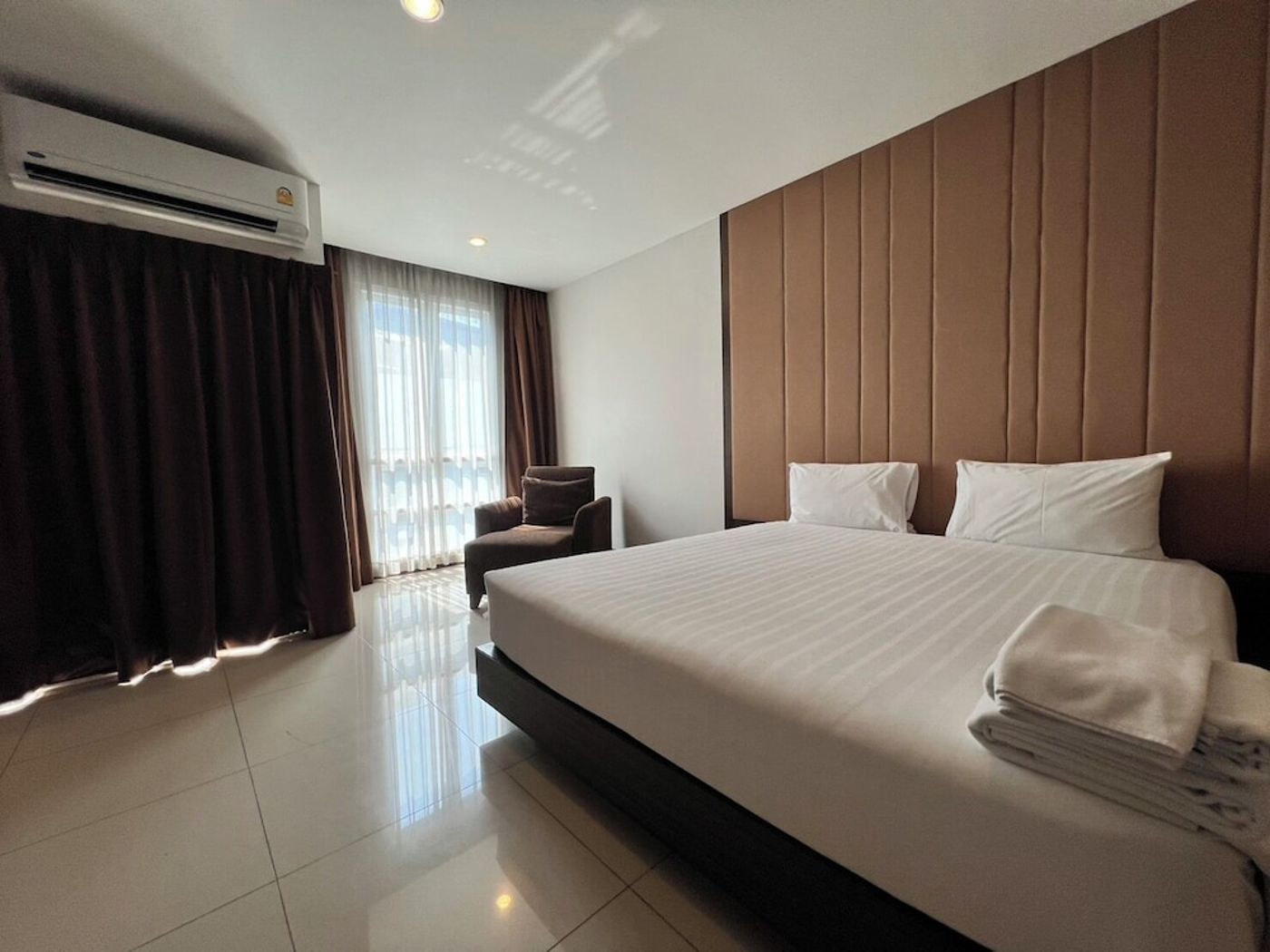 expedia-3162878-25