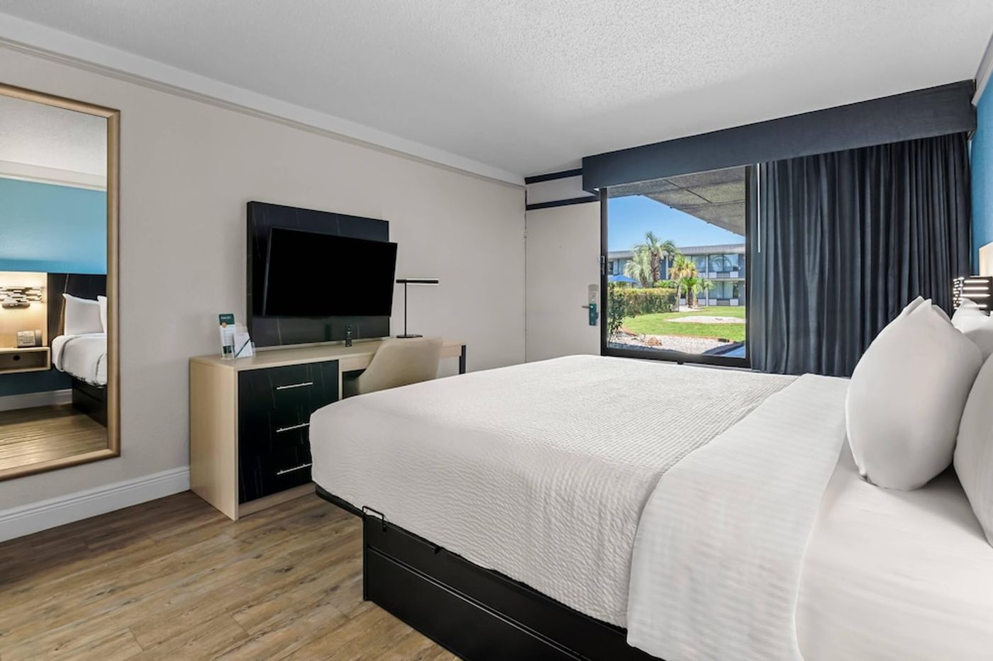 expedia-3165907-29