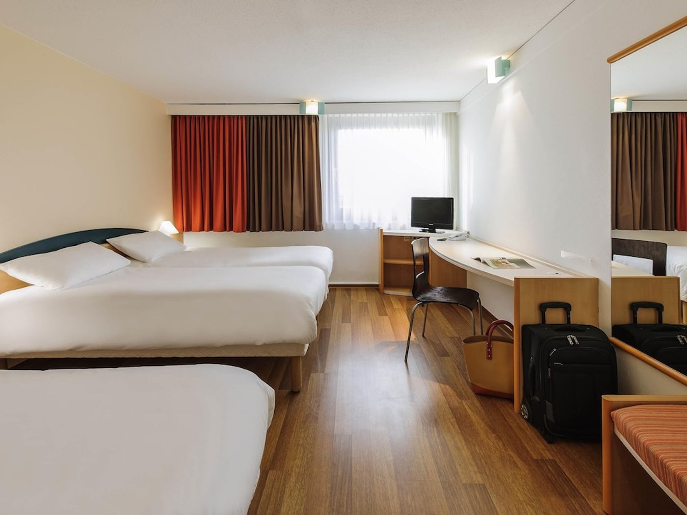 expedia-3163254-16