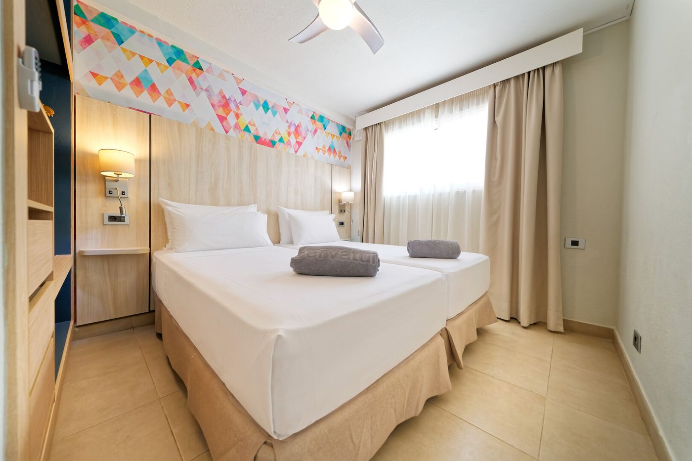 19.10.26 Servatur Isora Suites