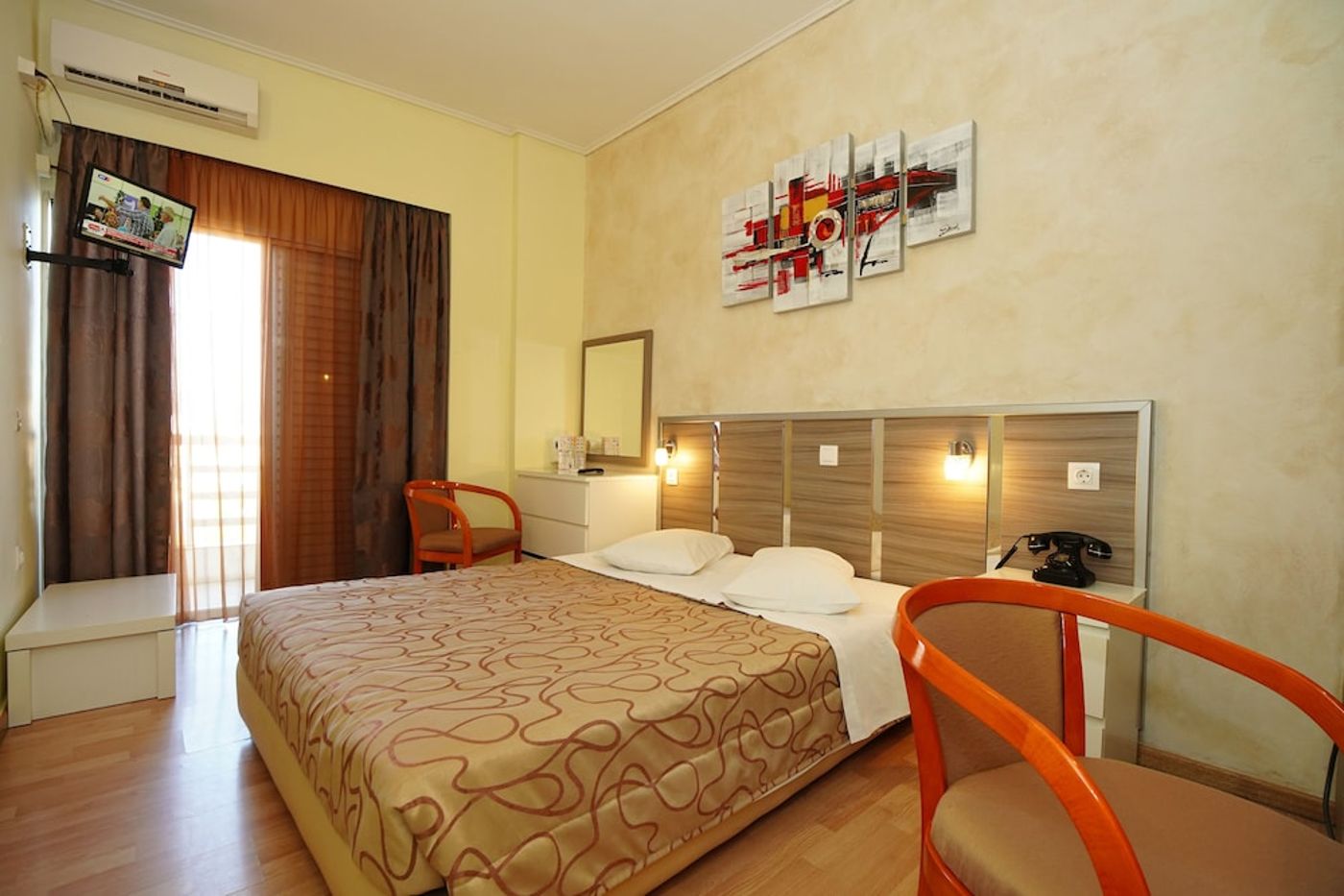 expedia-3163687-16