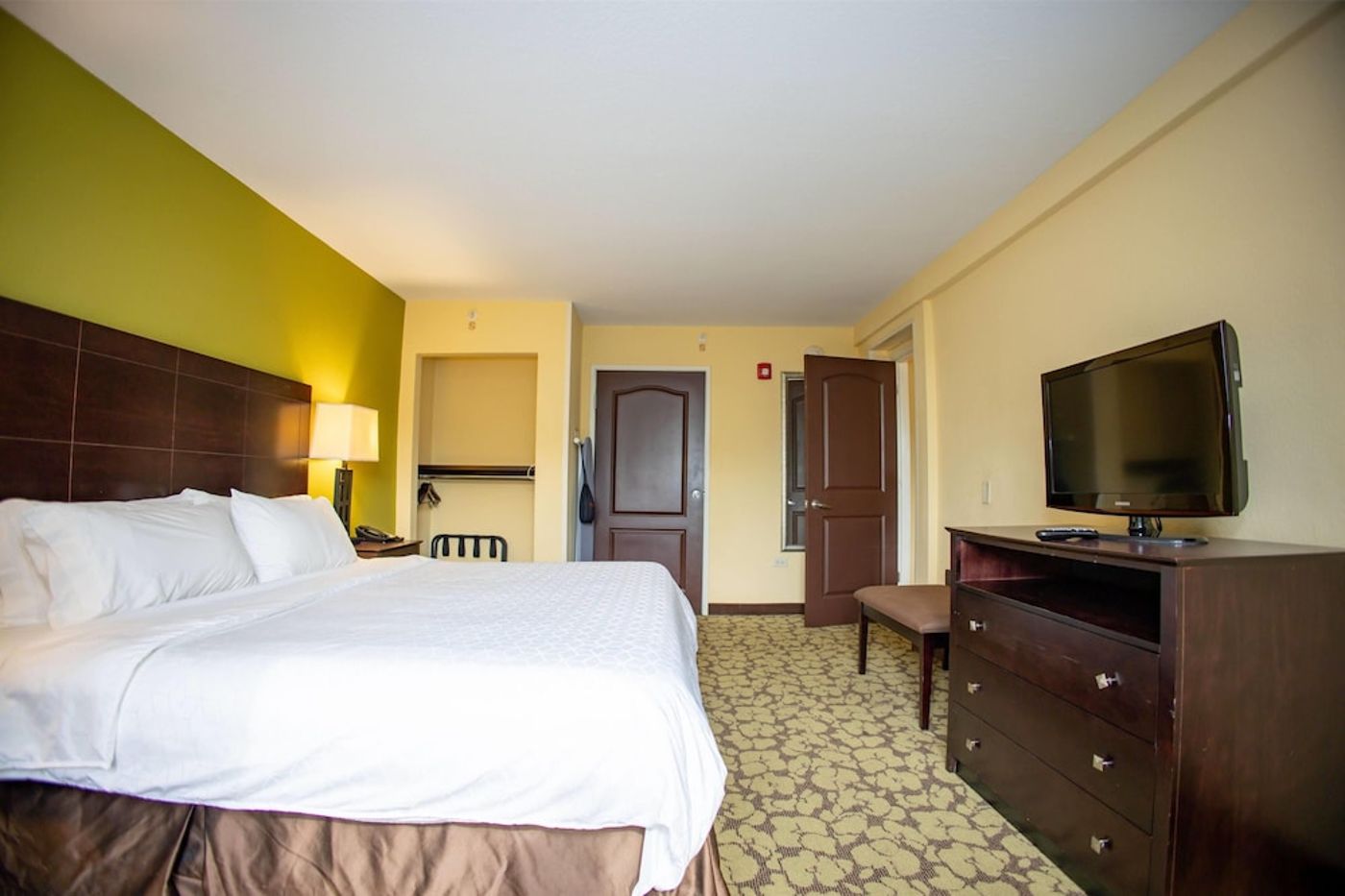 expedia-3162110-10