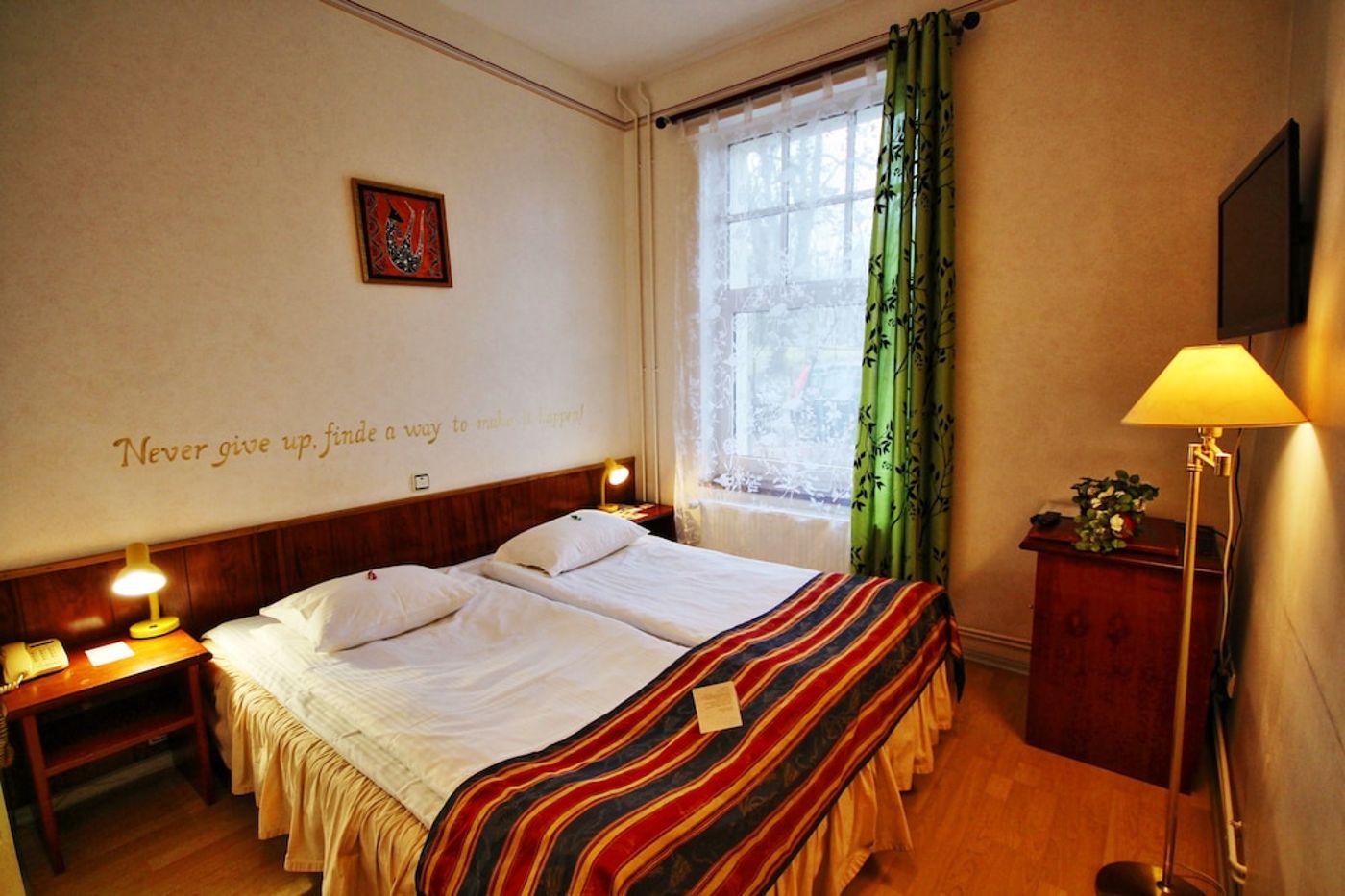 expedia-3165565-26