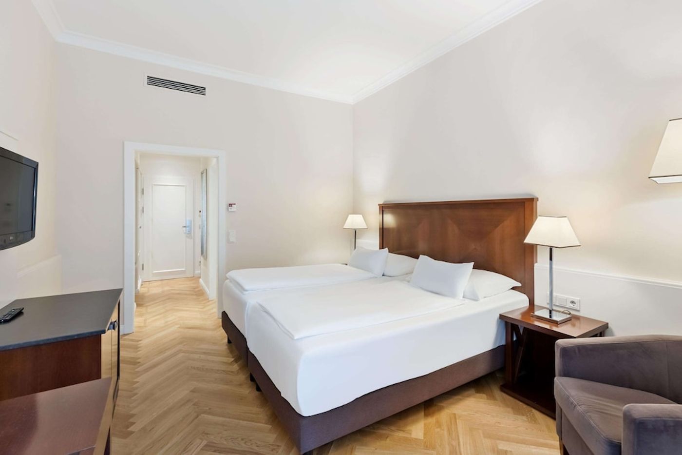 expedia-3156419-103