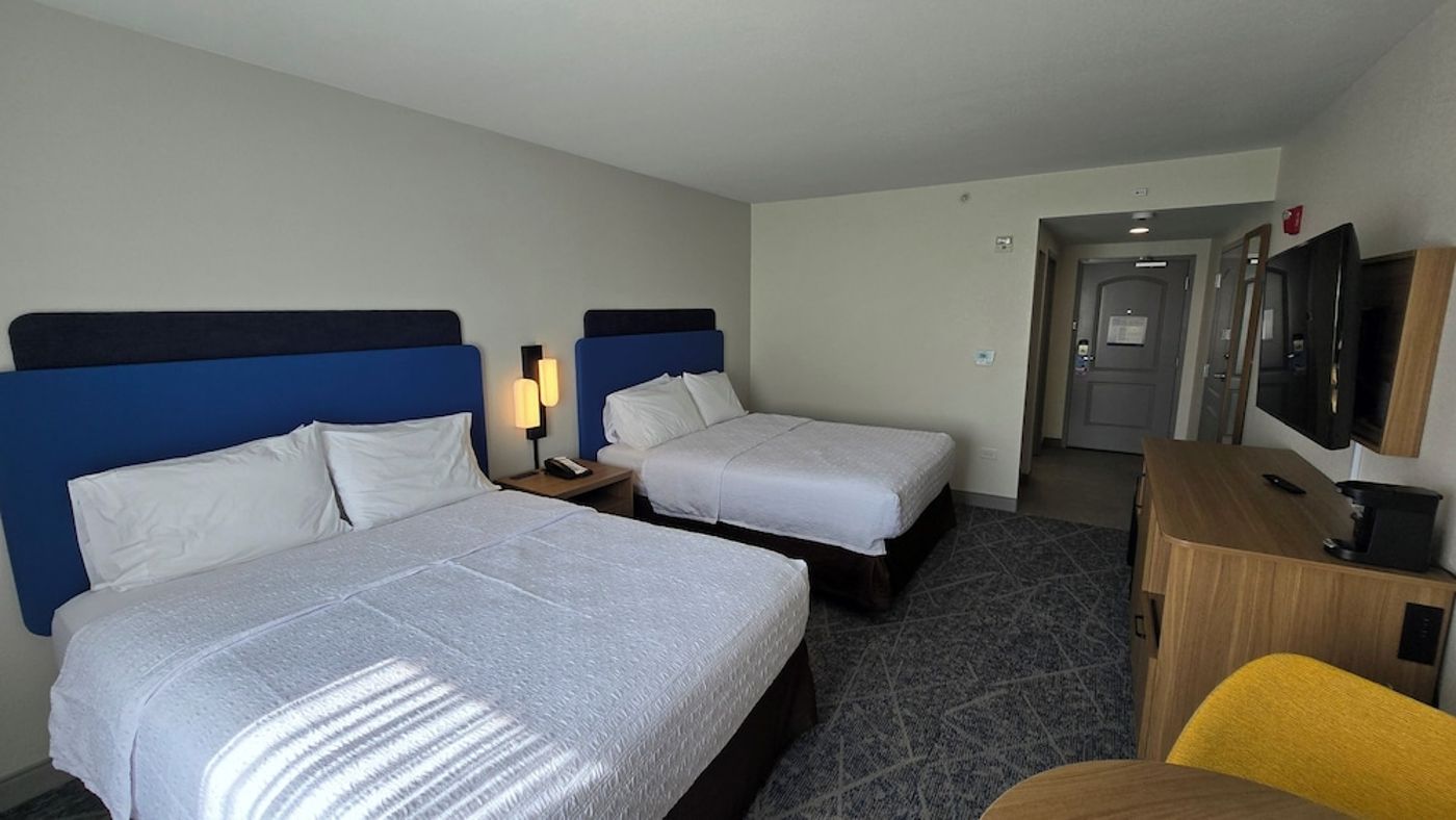 expedia-3162083-15