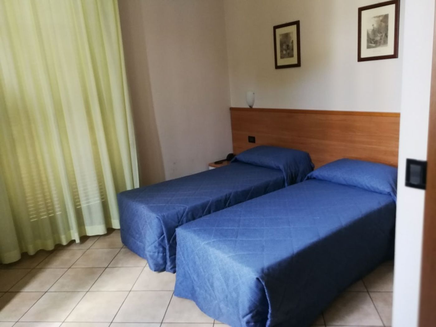 expedia-3163497-9