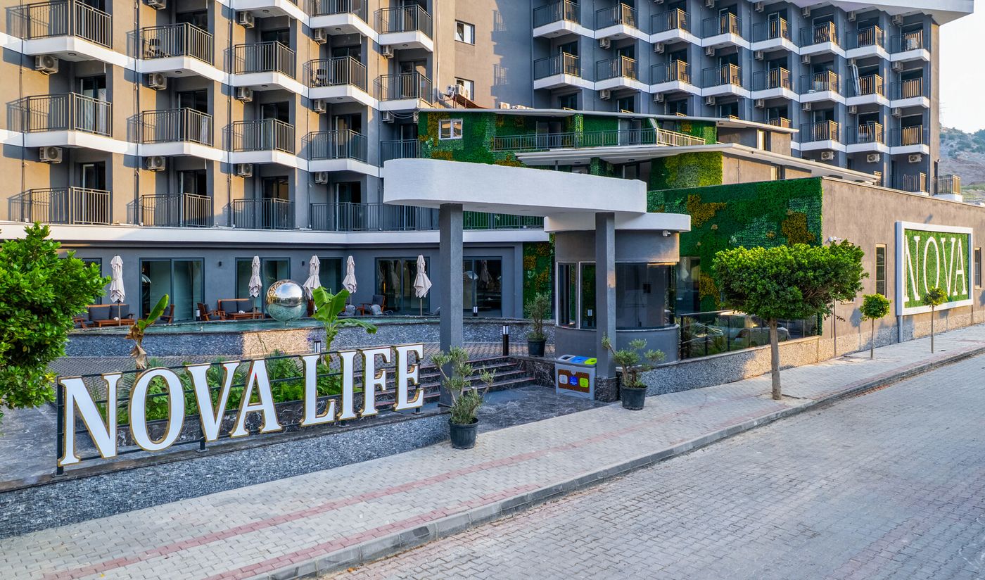 Nova Life Hotel