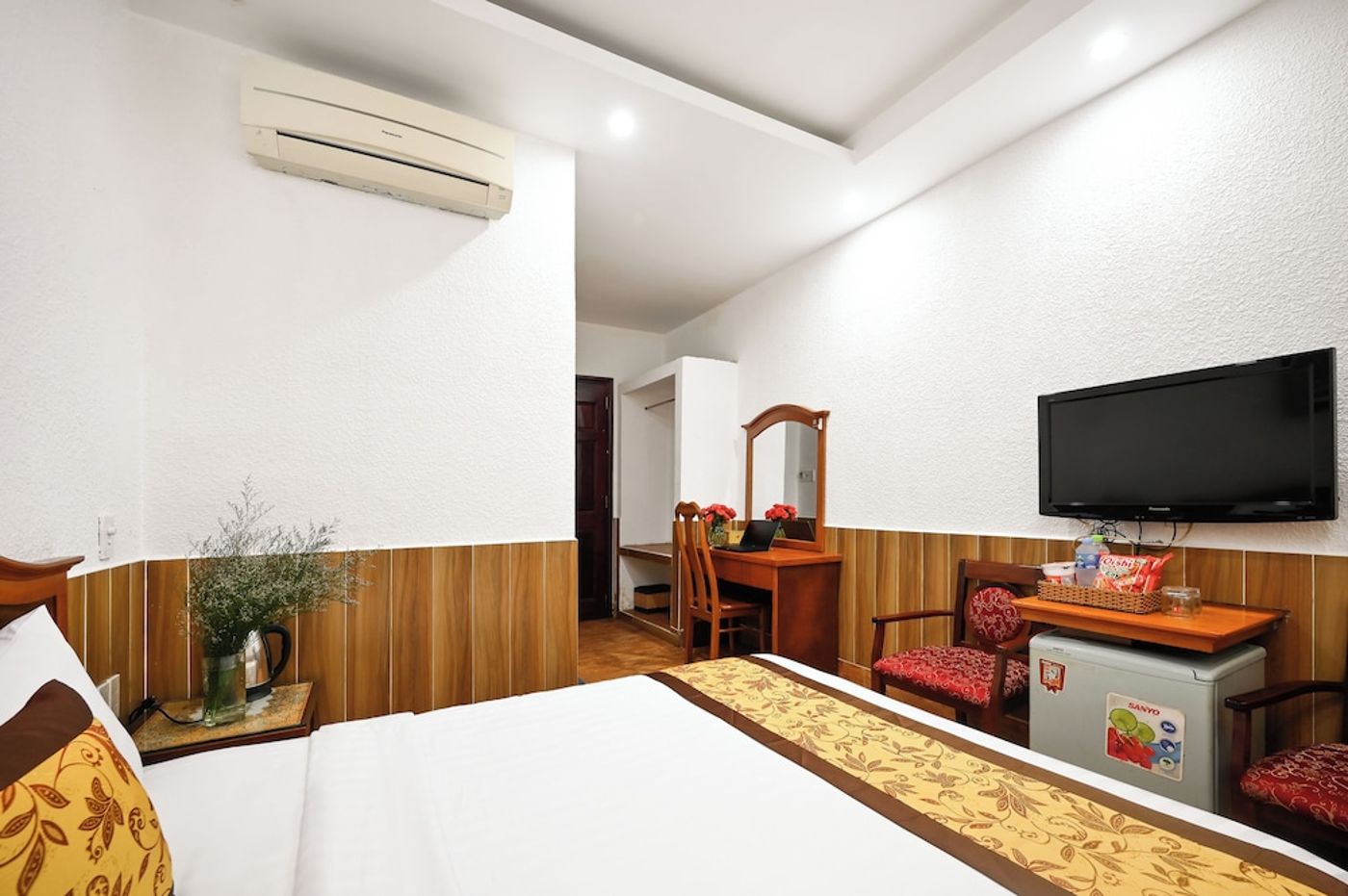 expedia-3163160-4