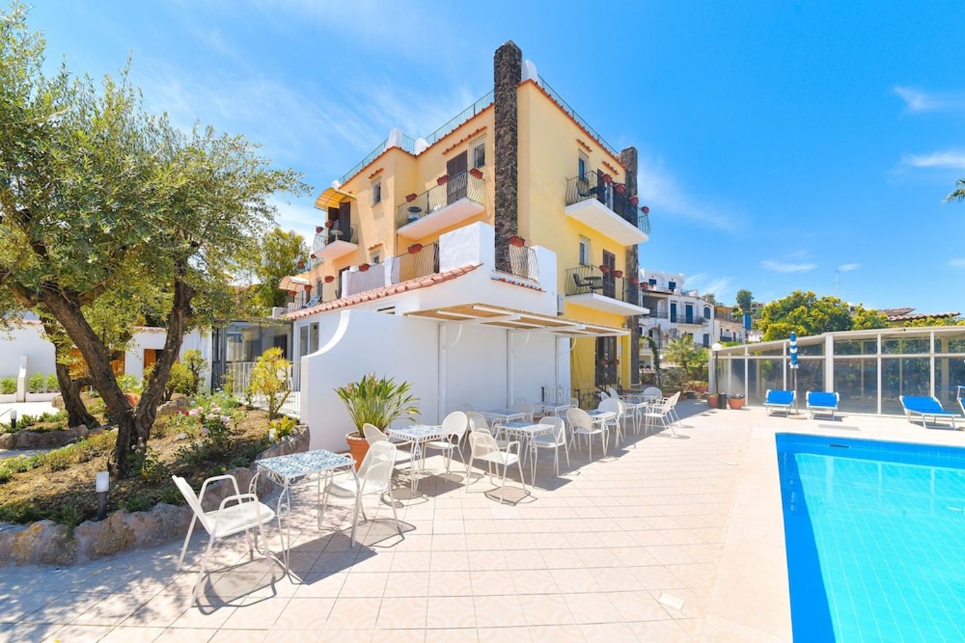 expedia-3166186-1