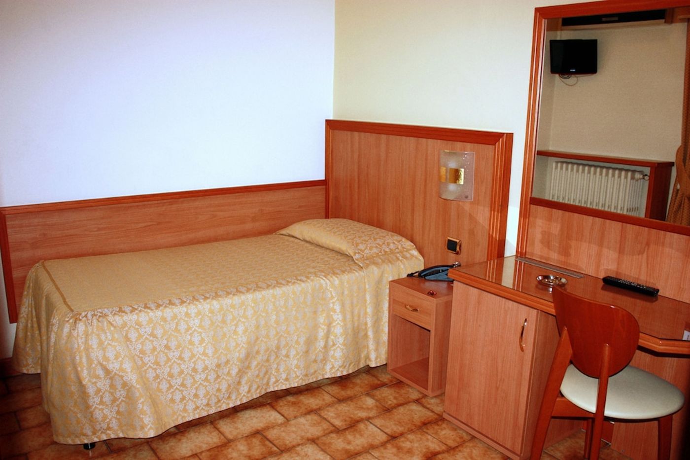 expedia-3163545-7