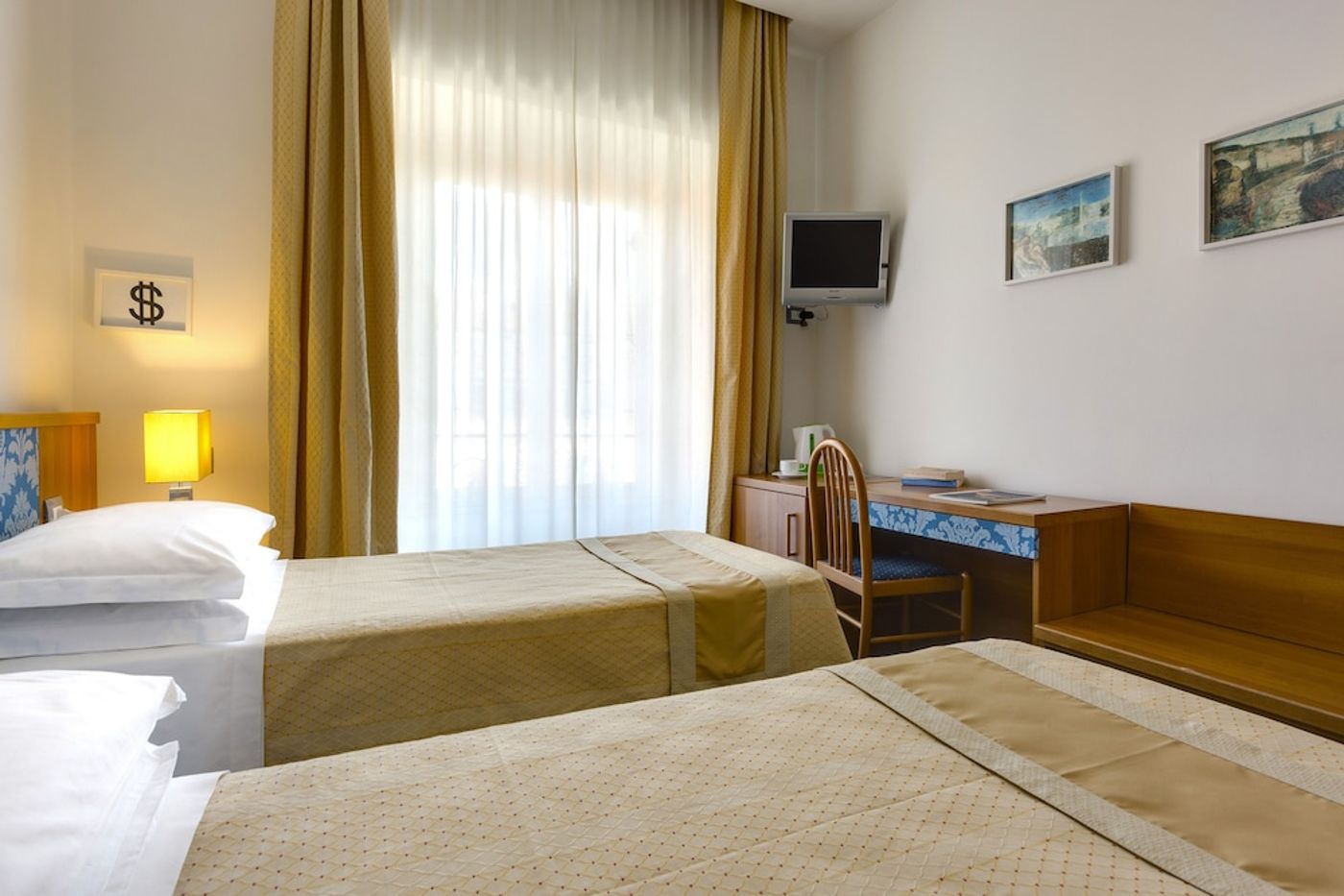 expedia-3163343-10