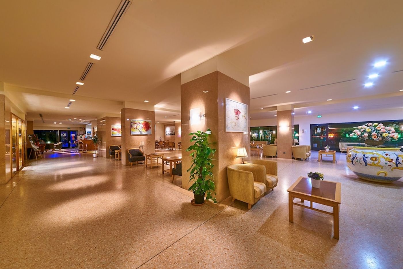 expedia-3166841-10