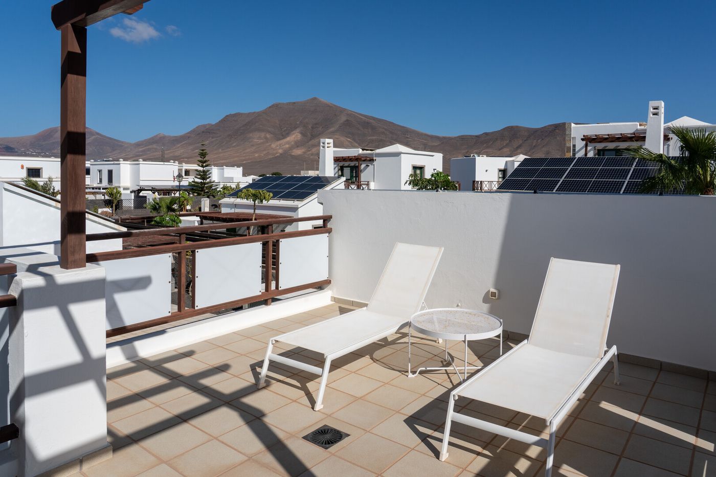 VILLAS PLAYA BLANCA BEACH MATE