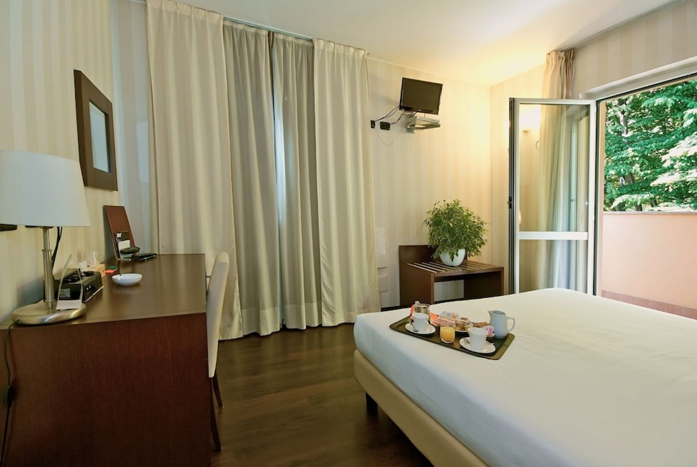 expedia-3163523-8