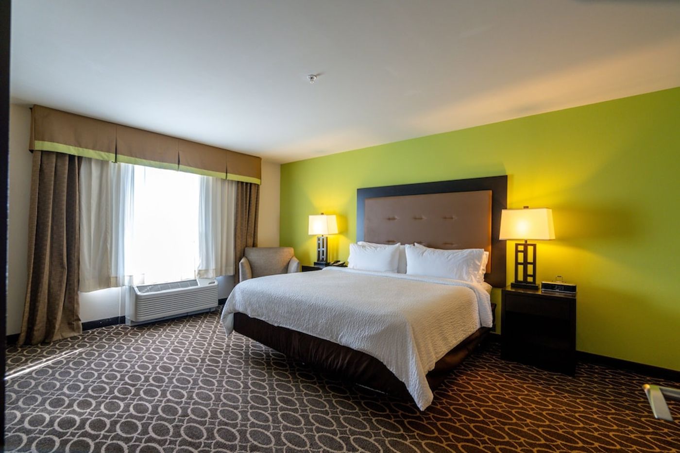 expedia-3160981-28