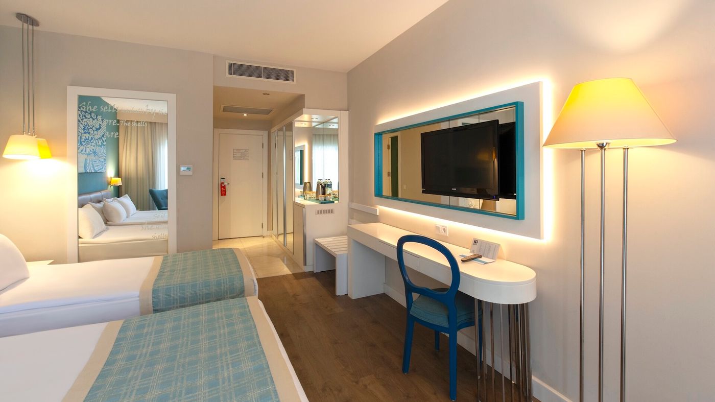 Seashell Resort & Spa