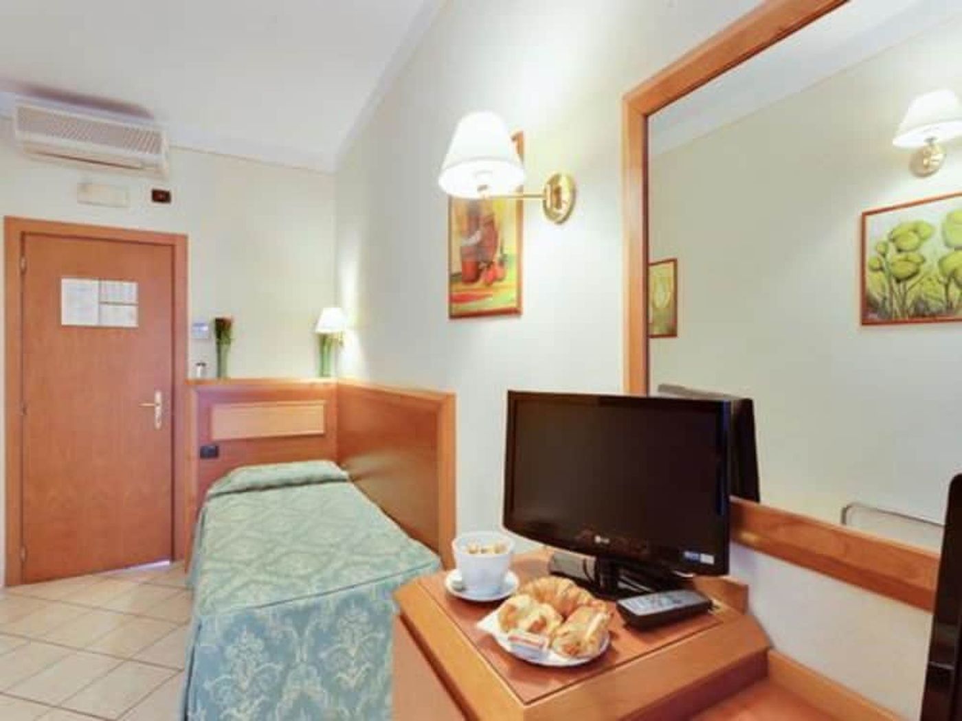 expedia-3160594-9