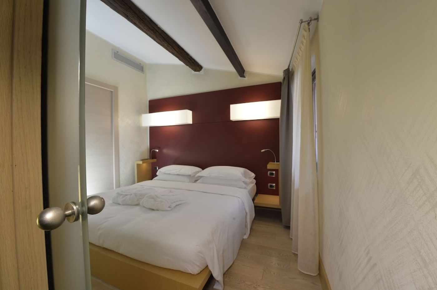 expedia-3161255-7