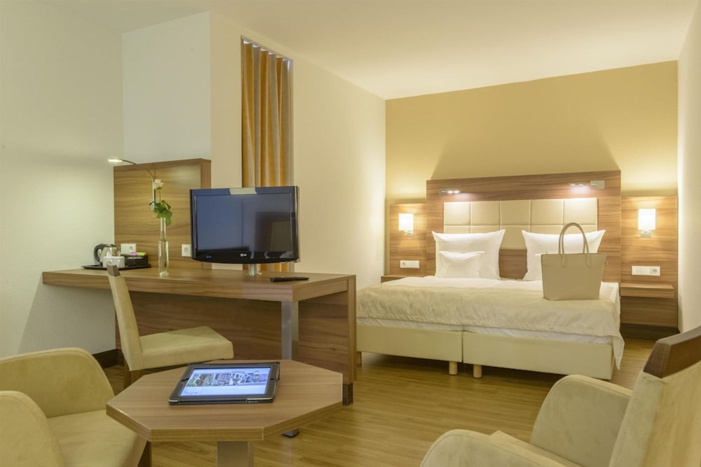 expedia-3164989-25