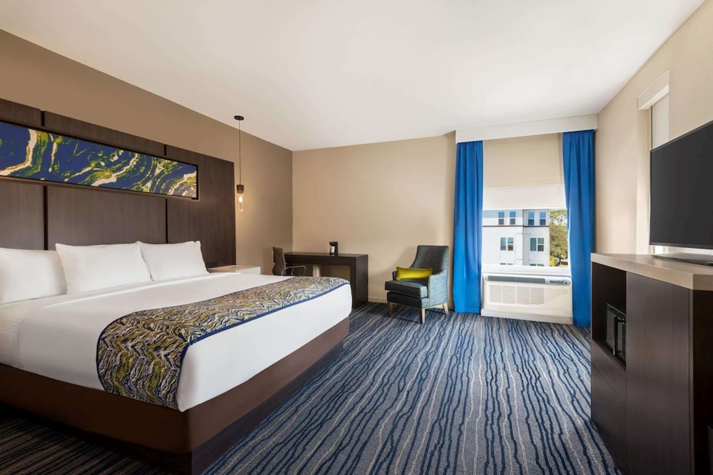 expedia-3166514-9