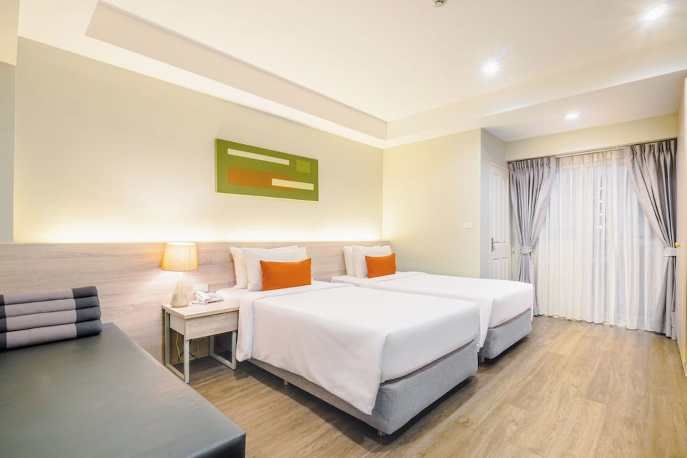 expedia-3162915-15