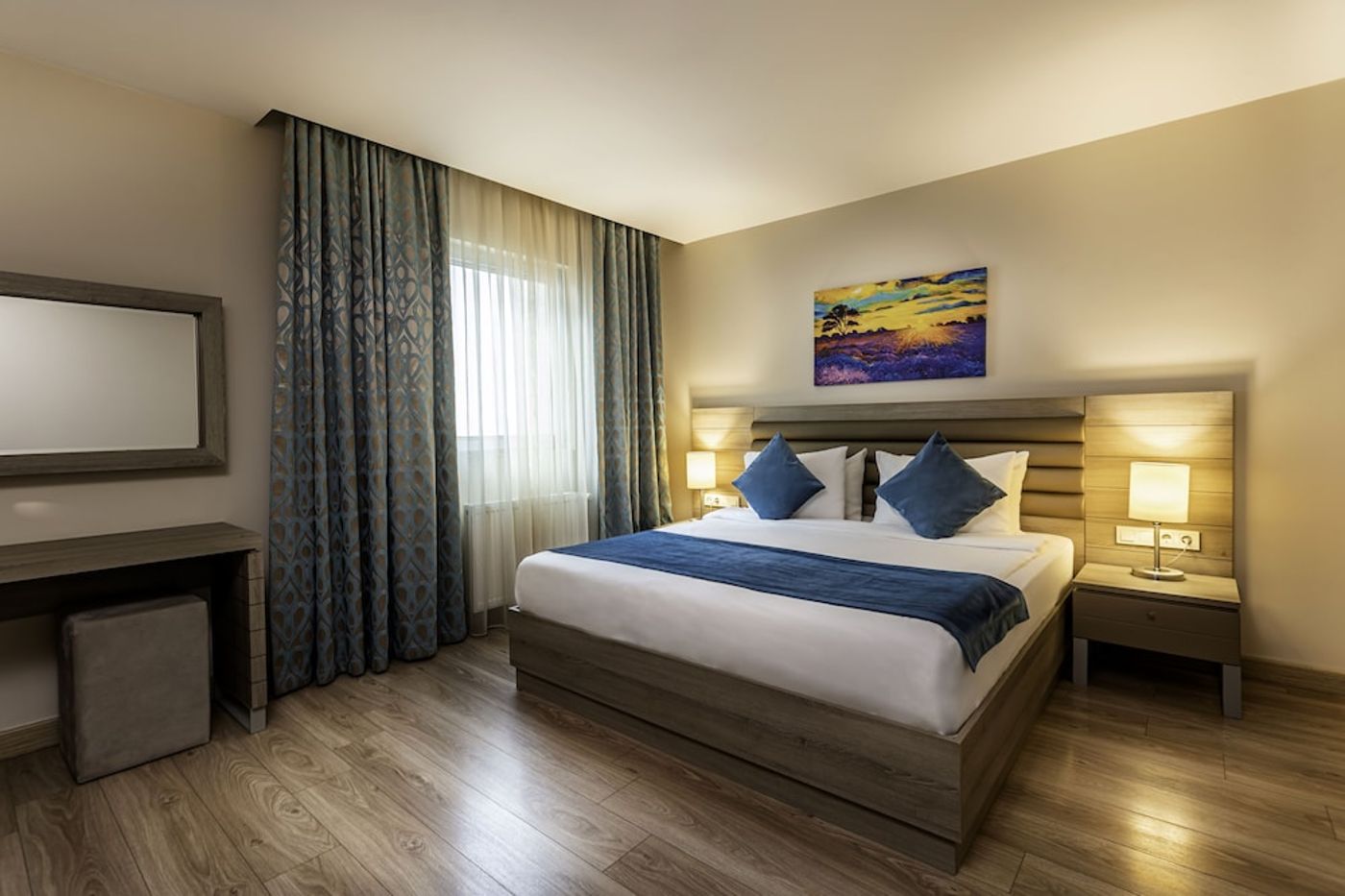 expedia-3161878-24