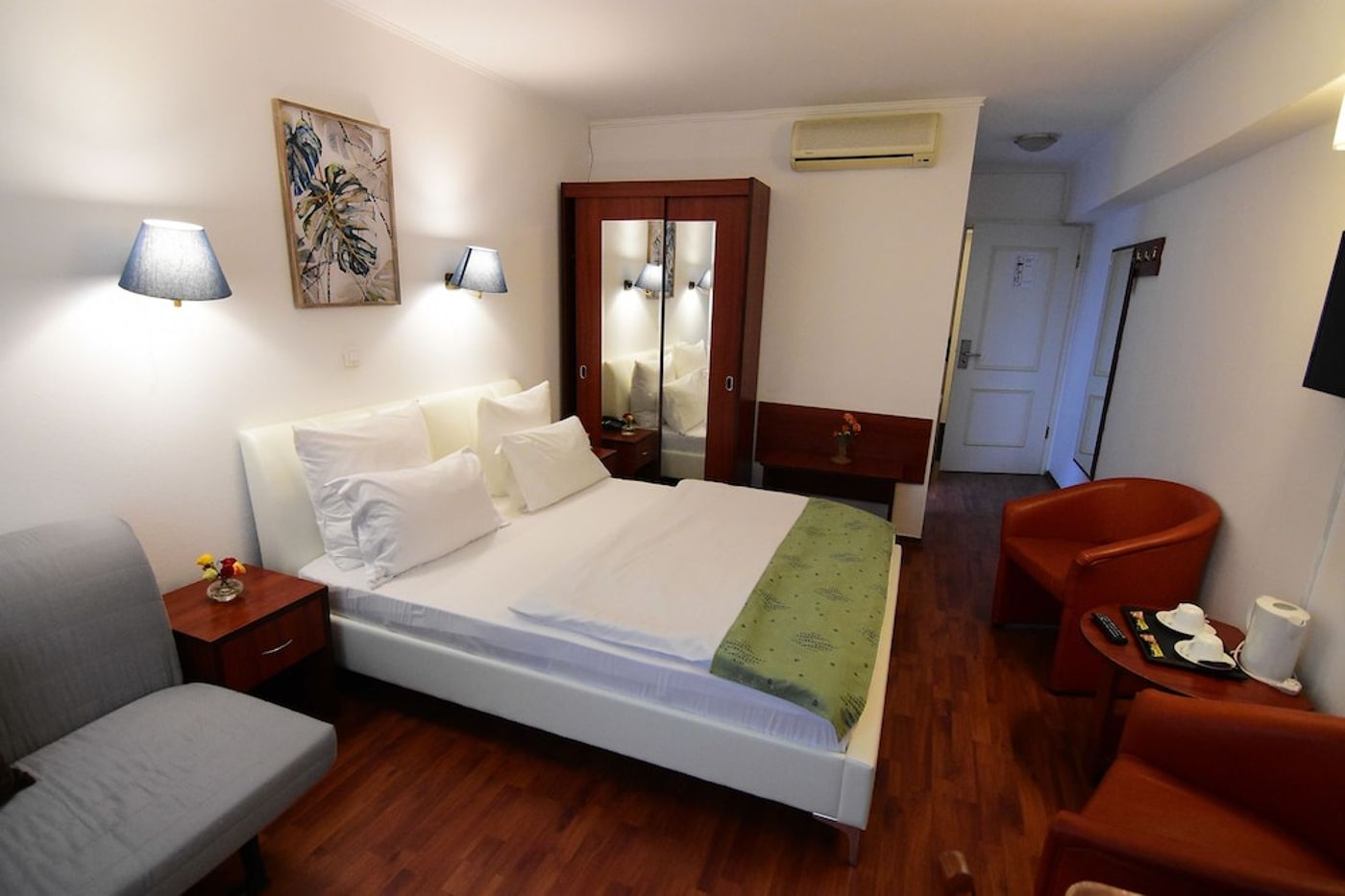 expedia-3165576-21