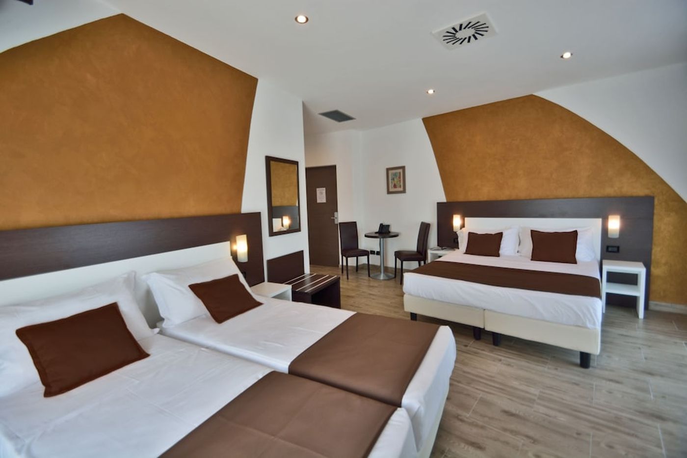 expedia-3160633-15