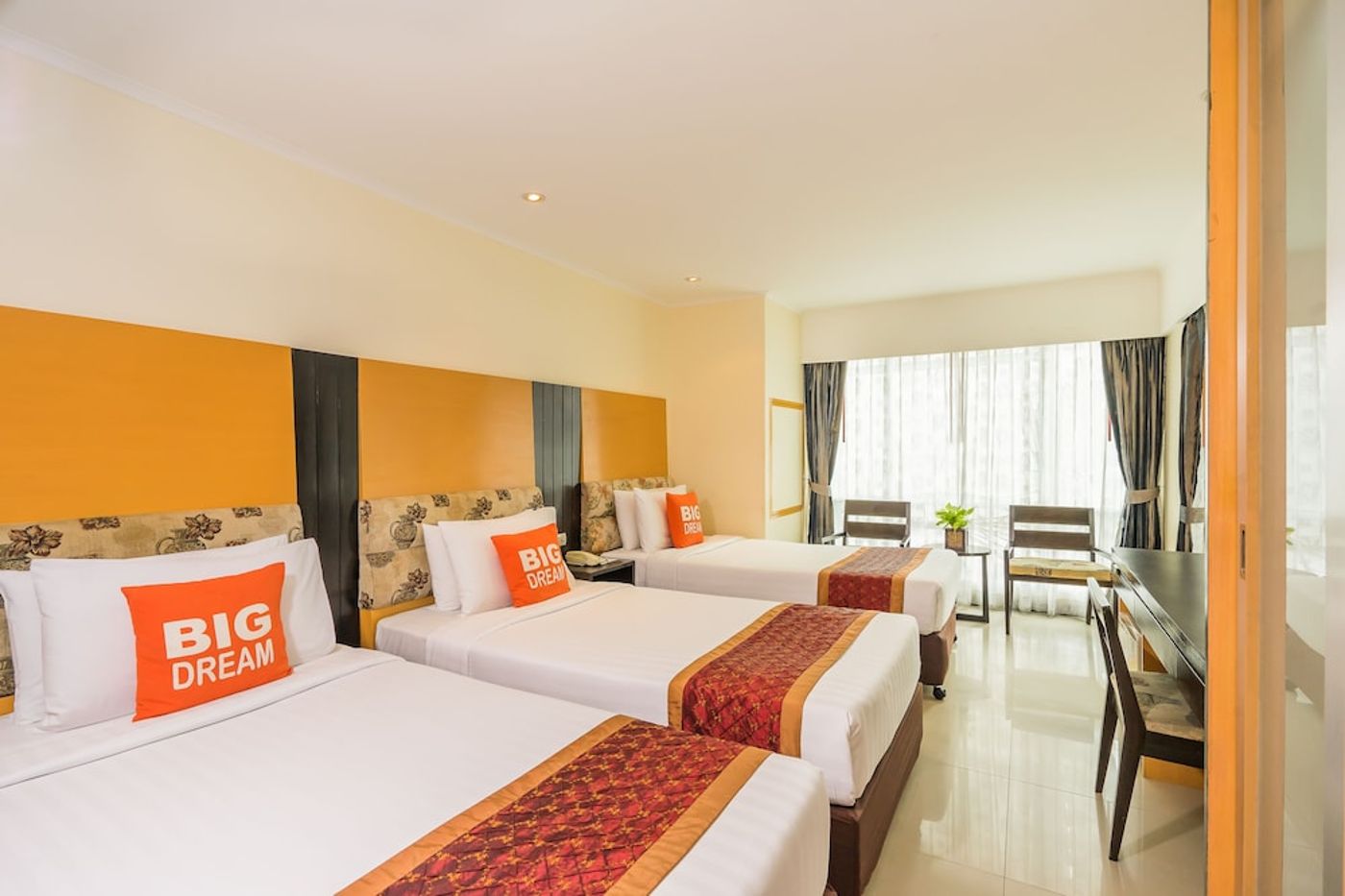 expedia-3162869-25