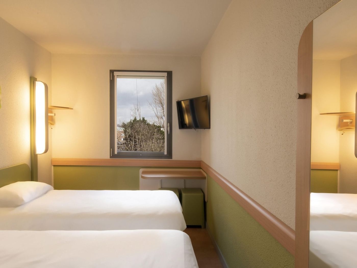 expedia-3157158-14