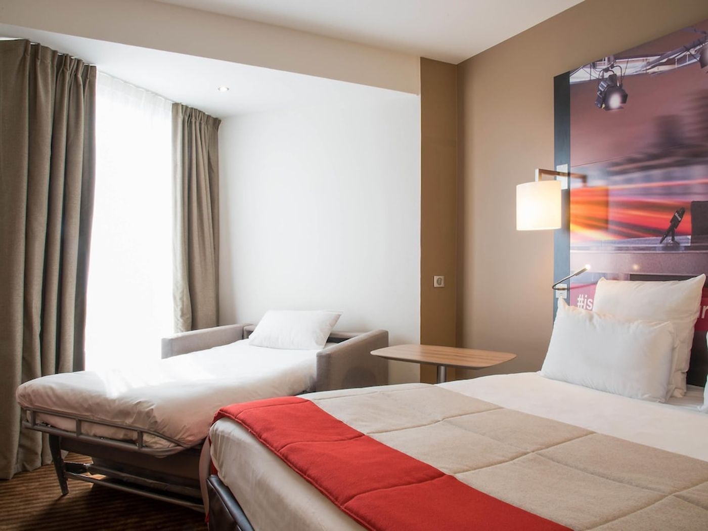 expedia-3163737-26