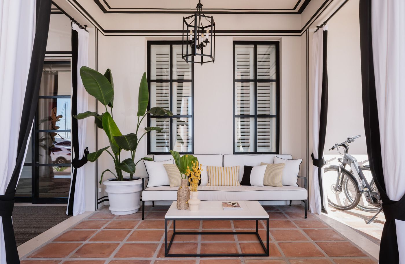 18.12.25 Mim sotogrande