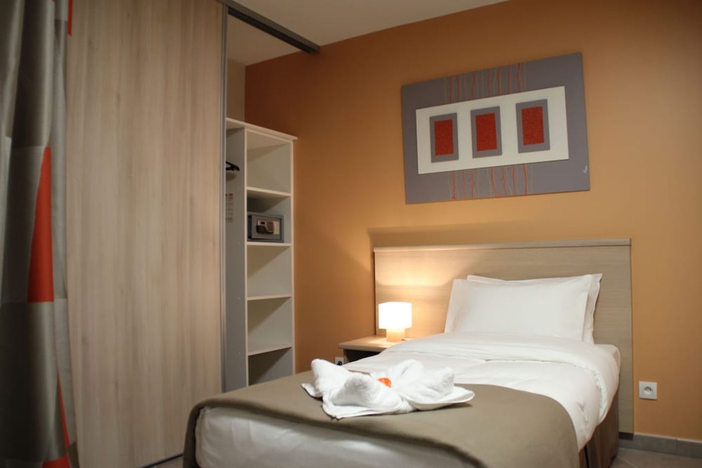 expedia-3160896-12