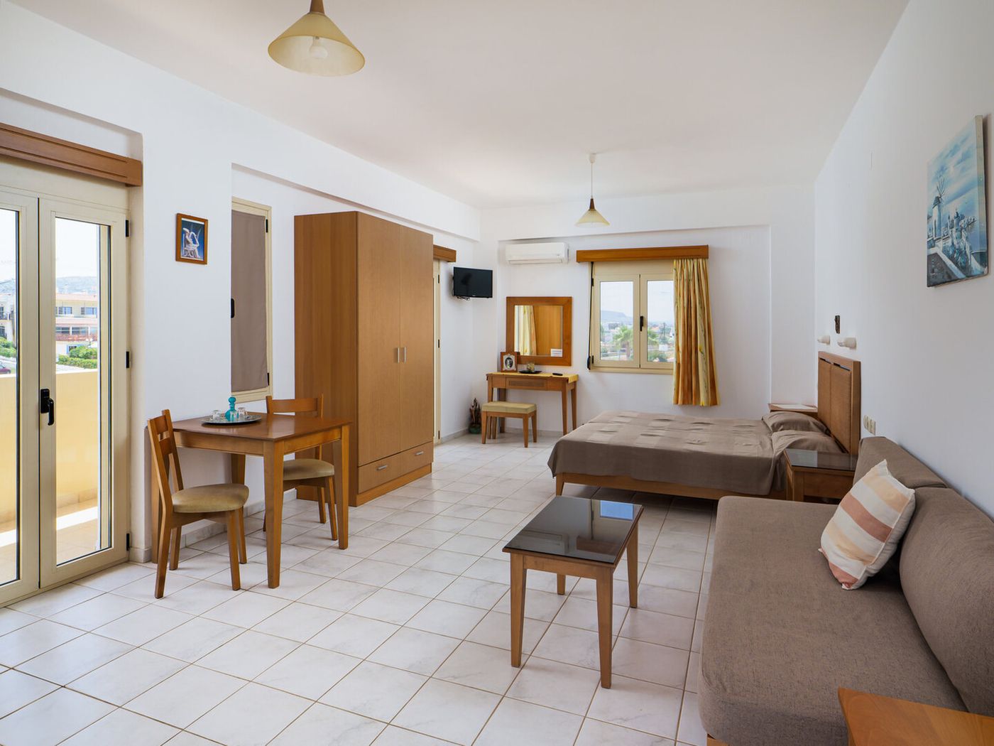 Fotis Studios & Apartments
