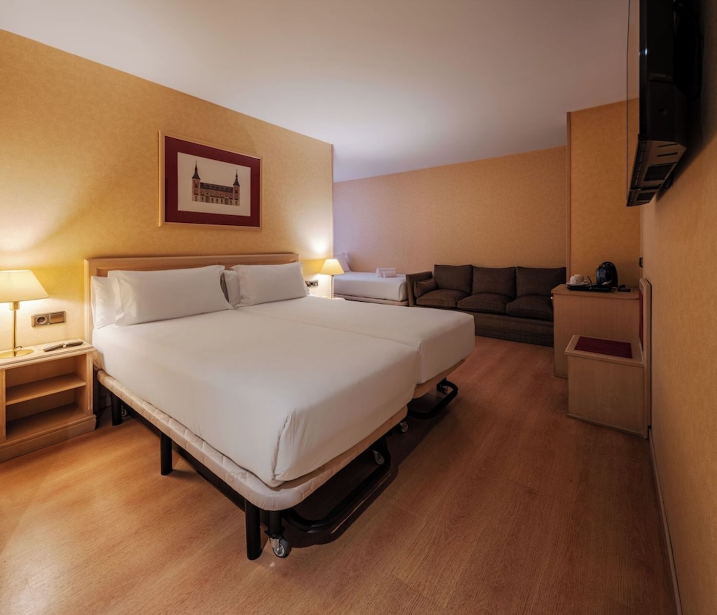 expedia-3165093-14