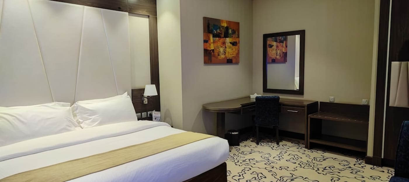 expedia-3166092-25