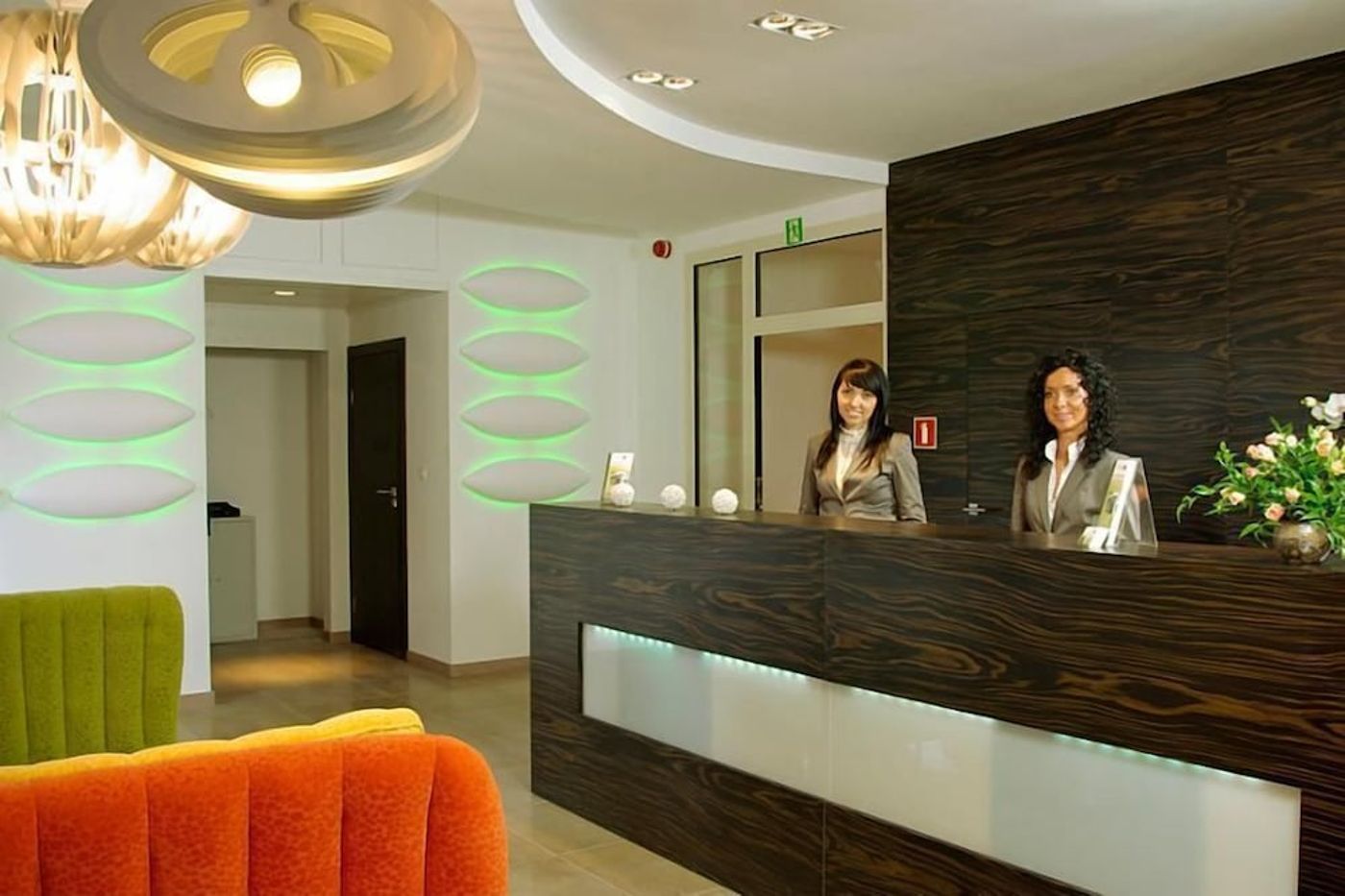 expedia-3164160-7