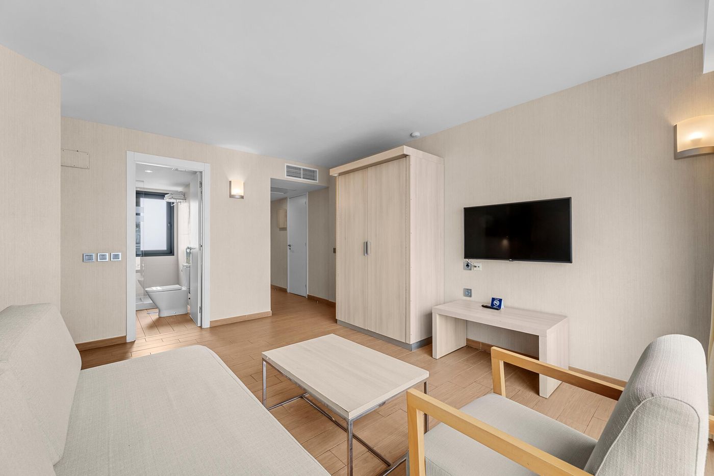 17.03.26 THB Lanzarote Beach