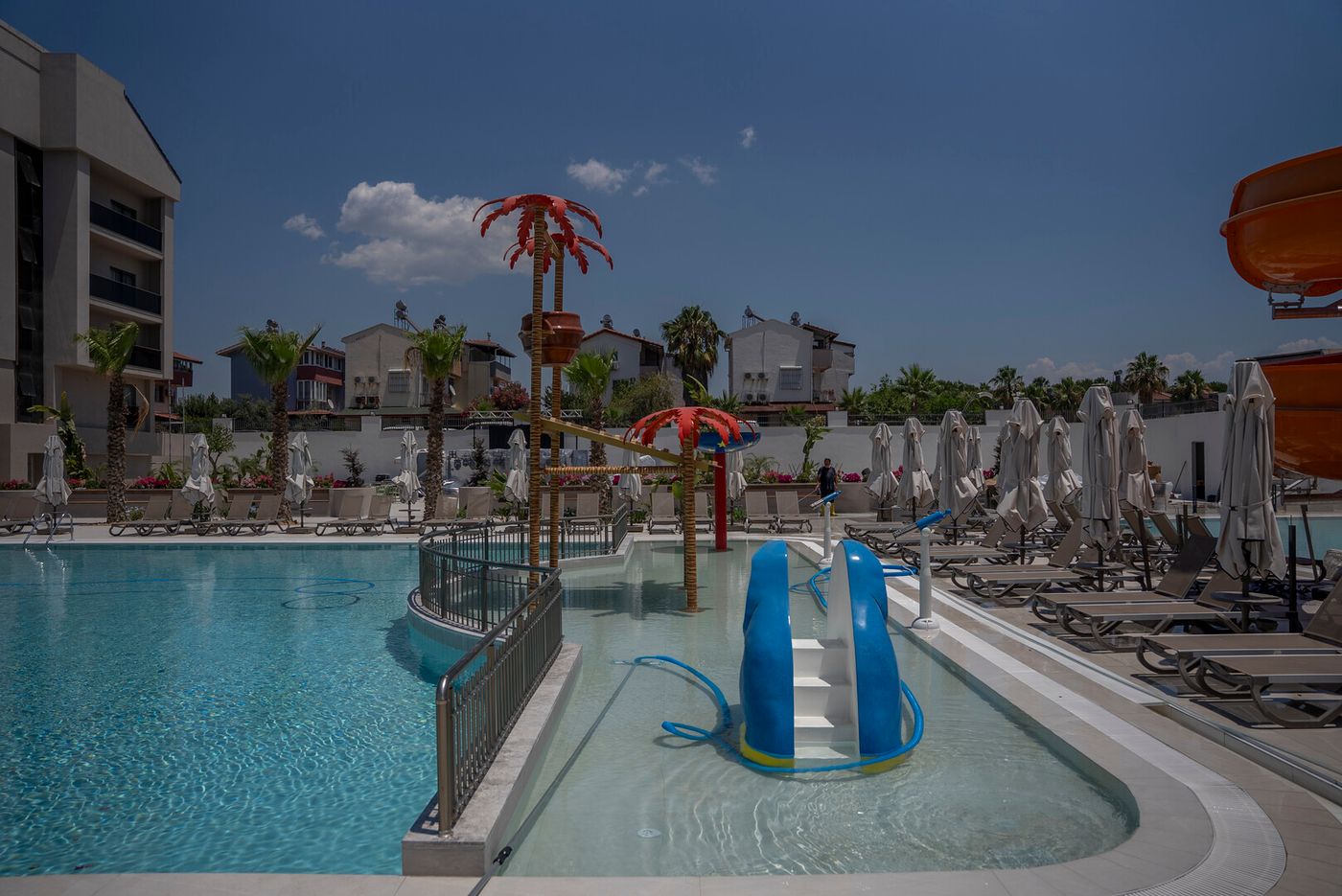 Avia Resort & Spa
