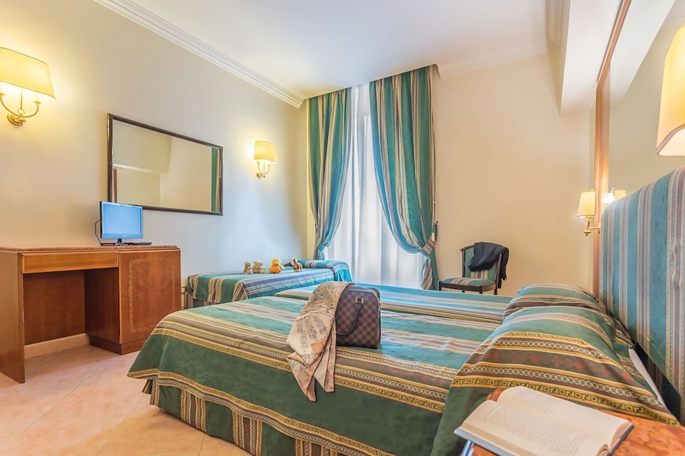 expedia-3163329-14