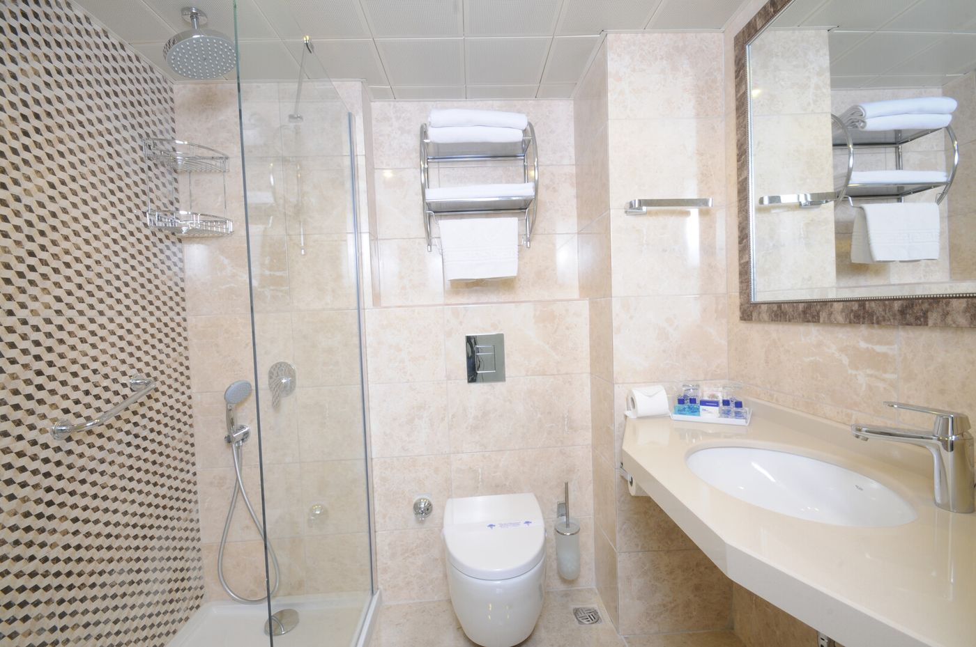 Tropical Beach Hotel