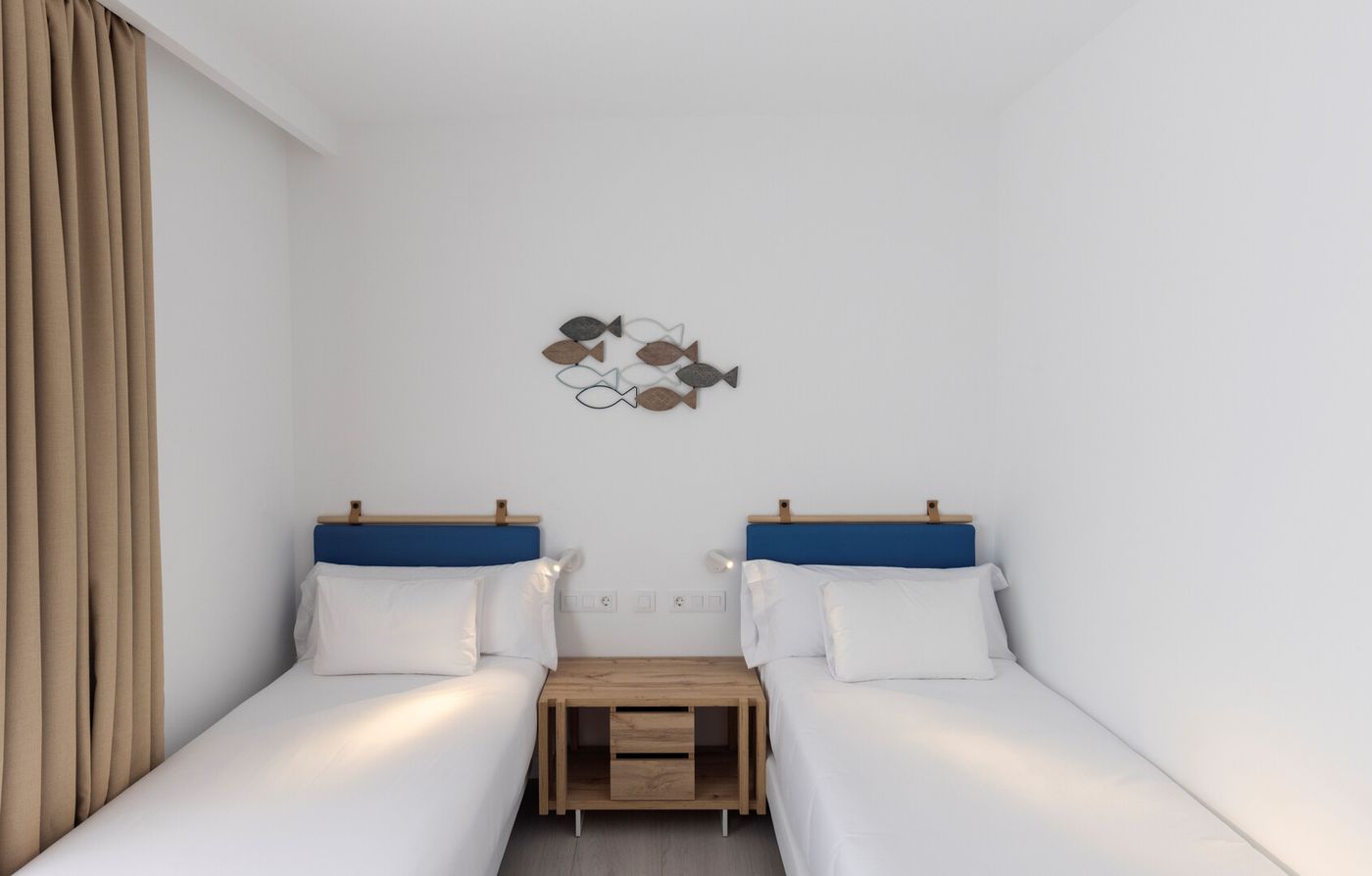 09.09.26 Esmeralda Cotillo Homes by LIVVO